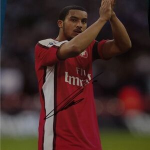 Theo Walcott Signed Autograph